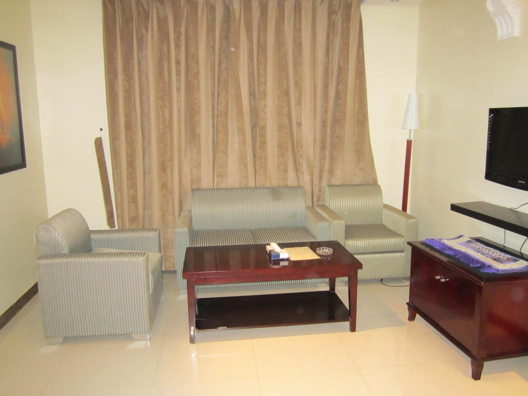 Al Salam Hotel Ar Riyad Esterno foto