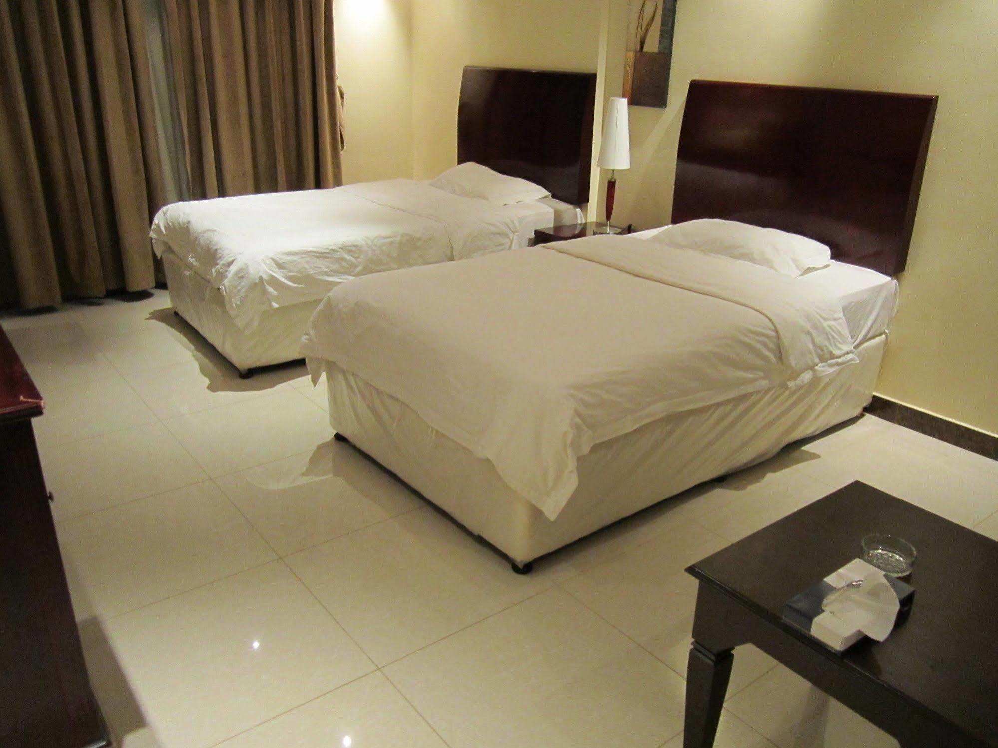 Al Salam Hotel Ar Riyad Esterno foto