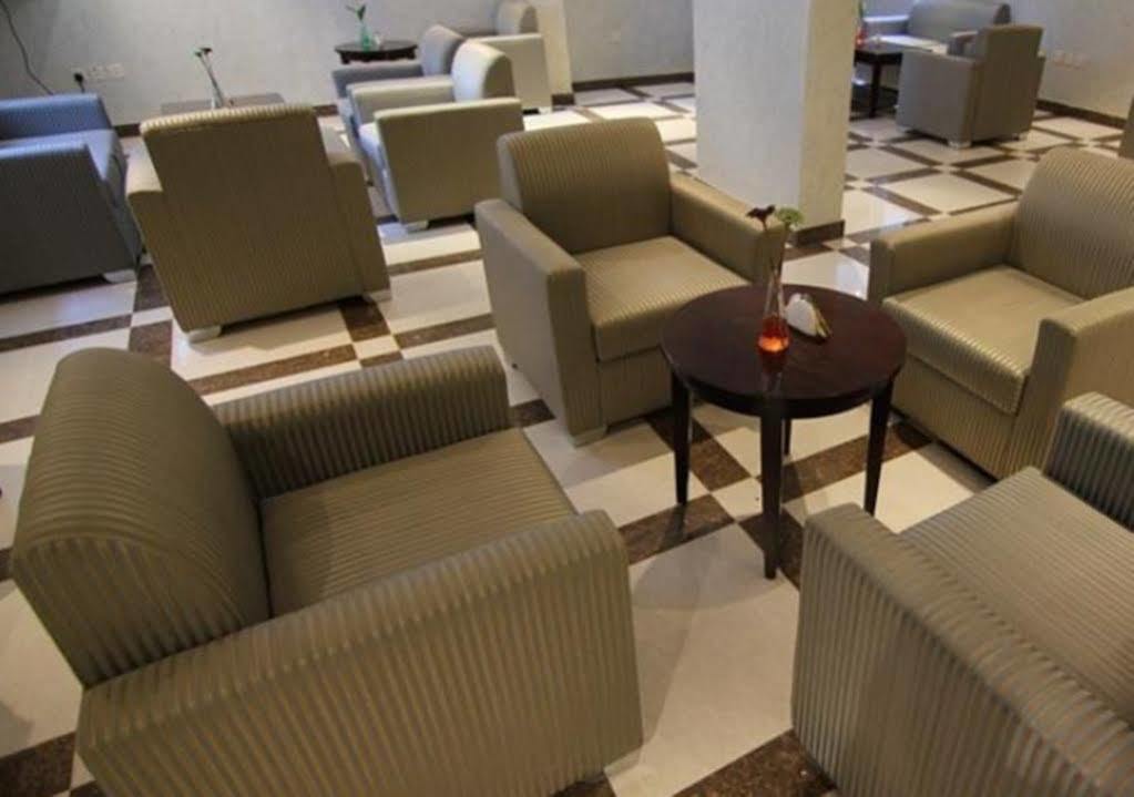 Al Salam Hotel Ar Riyad Esterno foto